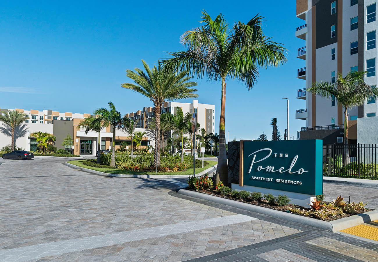 Pomelo-Miami-Gardens-Clubhouse-Exterior