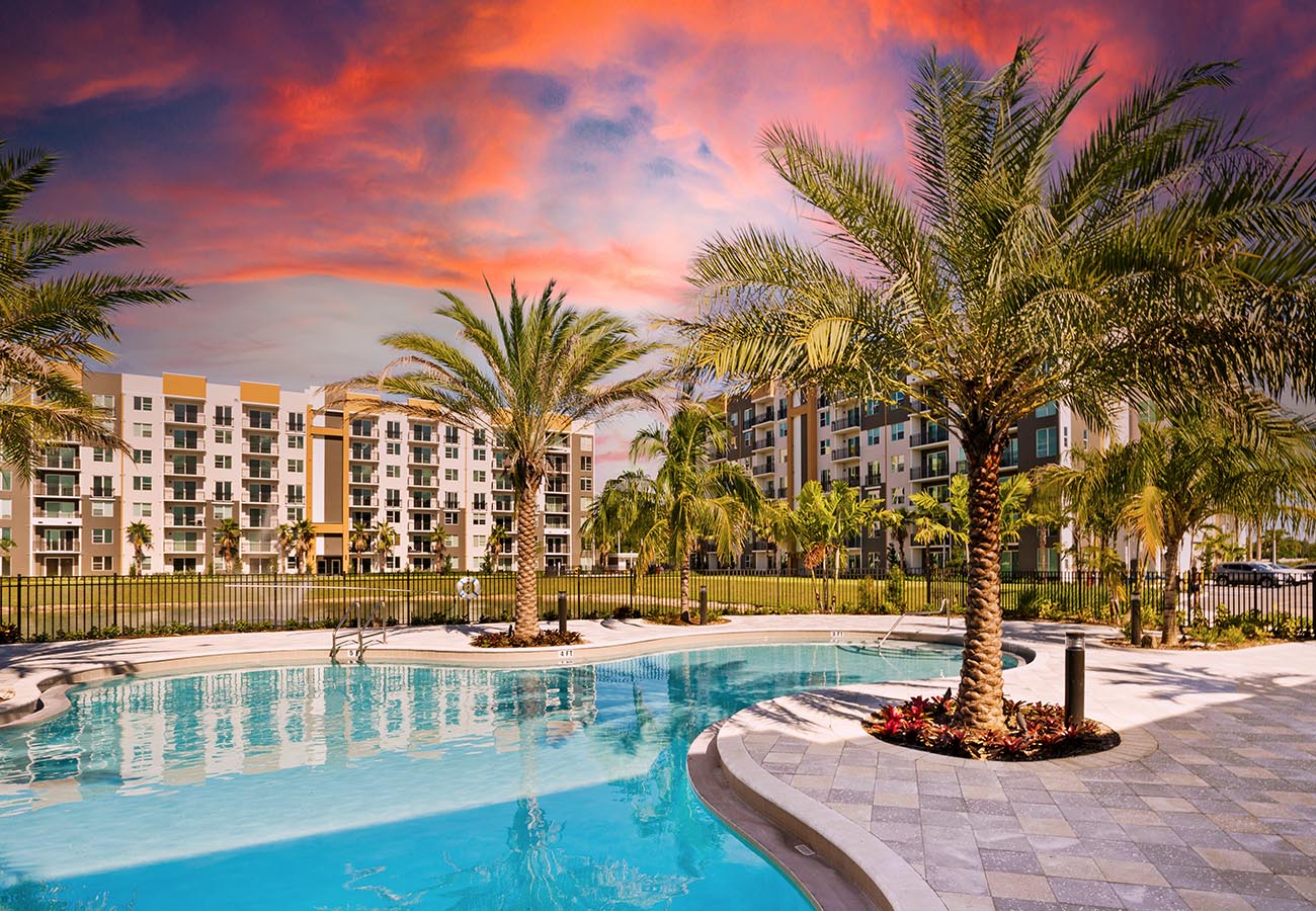 Pomelo-Miami-Gardens-Clubhouse-Pool_02