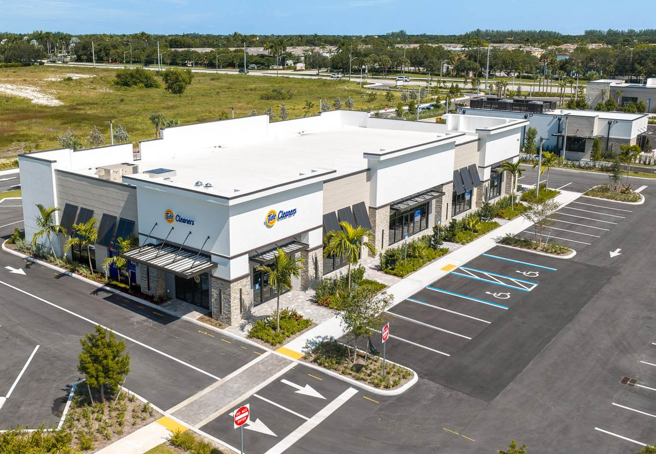 Windsor-Outparcel-Tenant-Retail-Corner_Aerial_Perspective